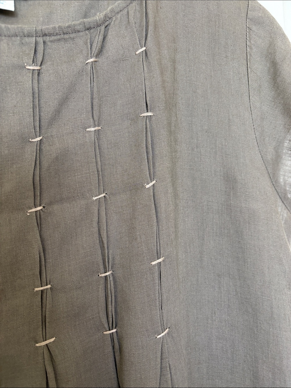 Sundance Taupe Linen-Textured Shift Top - Picture 3 of 9